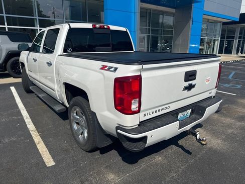 Used 2017 Chevrolet Silverado 1500 LTZ Z71 w/ LTZ Plus Package AWD/4WD image 7