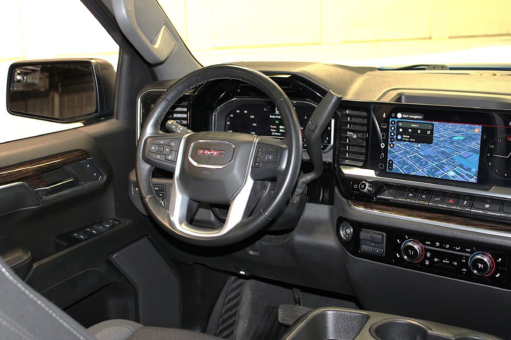 Used 2023 GMC Sierra 1500 Elevation AWD/4WD image 14