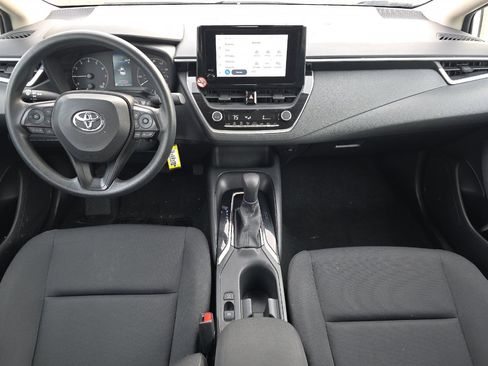 Used 2023 Toyota Corolla LE image 9
