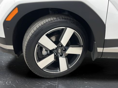 Used 2025 Hyundai Santa Fe Limited AWD/4WD image 39