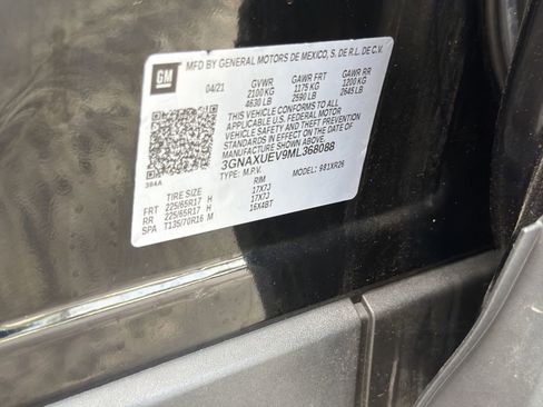 Used 2021 Chevrolet Equinox LT image 34