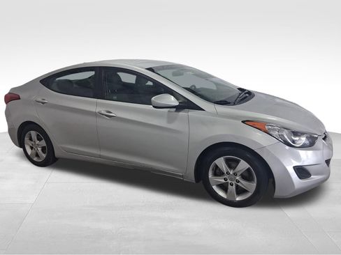 Used 2011 Hyundai Elantra GLS w/ Preferred Equipment Pkg 3 FWD image 3