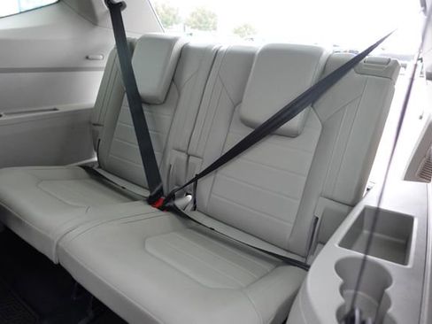 Used 2019 Volkswagen Atlas SEL Premium image 27