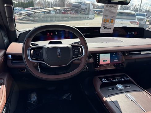 New 2026 Lincoln Navigator Reserve AWD/4WD image 29