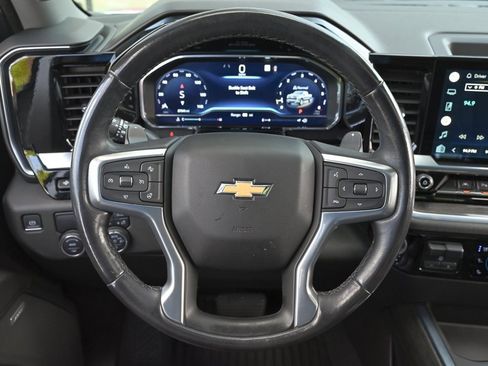 Used 2022 Chevrolet Silverado 1500 LTZ w/ LTZ Premium Package image 19