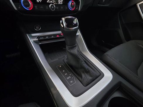 New 2025 Audi Q3 2.0T Premium w/ Convenience Package image 24