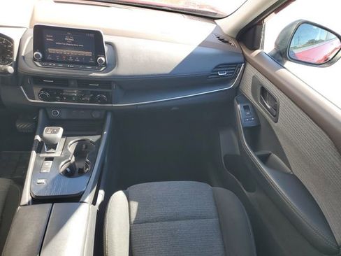 Used 2021 Nissan Rogue S image 27