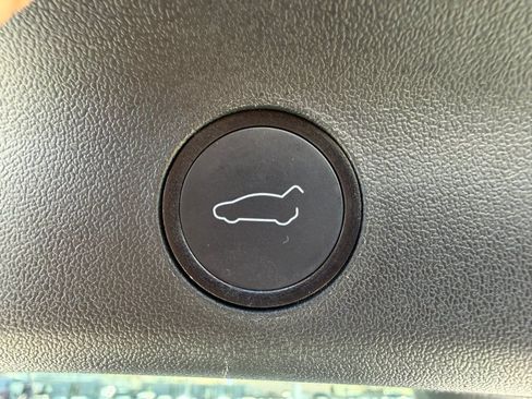 Used 2022 Tesla Model Y Performance AWD/4WD image 48