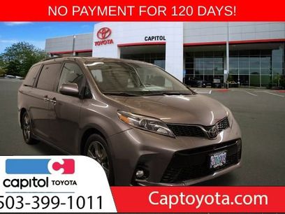 Used 2018 Toyota Sienna SE w/ SE Preferred Package