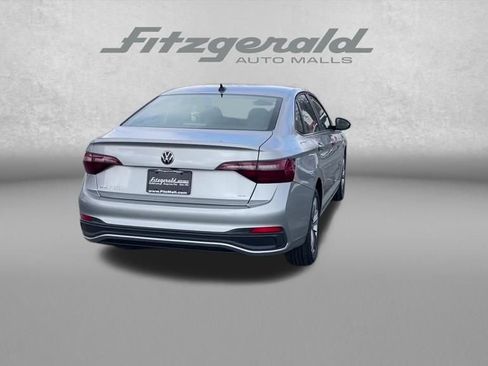 Used 2024 Volkswagen Jetta SE FWD image 43
