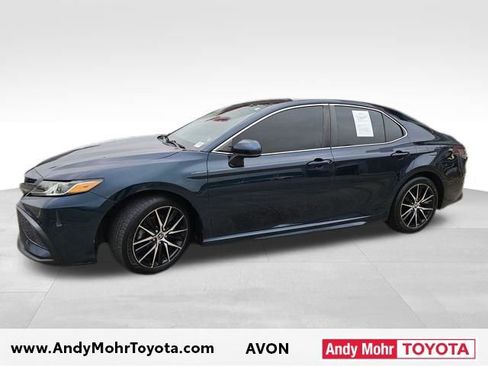 Used 2021 Toyota Camry SE image 4