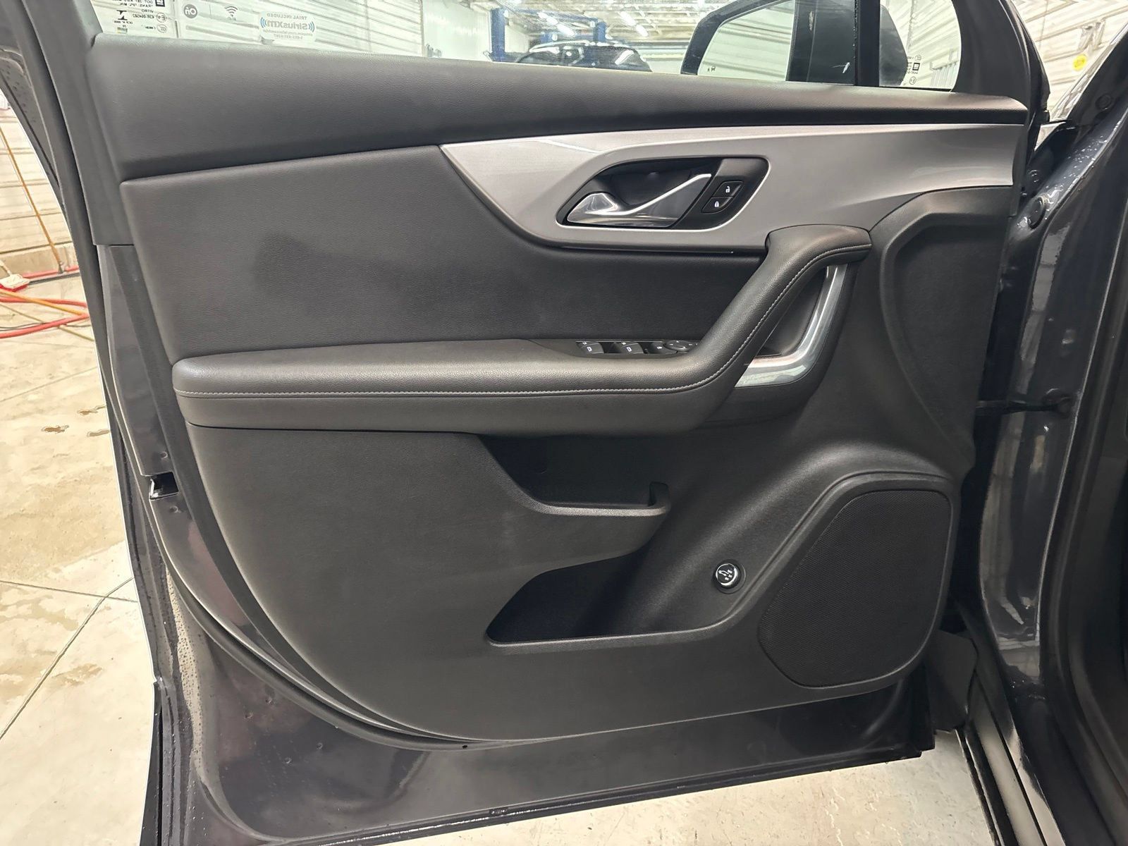 Used 2021 Chevrolet Blazer LT AWD/4WD image 9