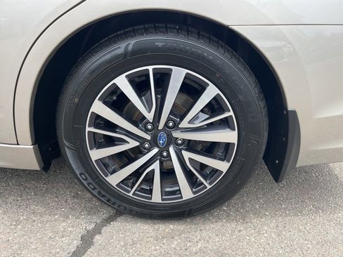 Used 2018 Subaru Legacy 2.5i Premium AWD/4WD image 21