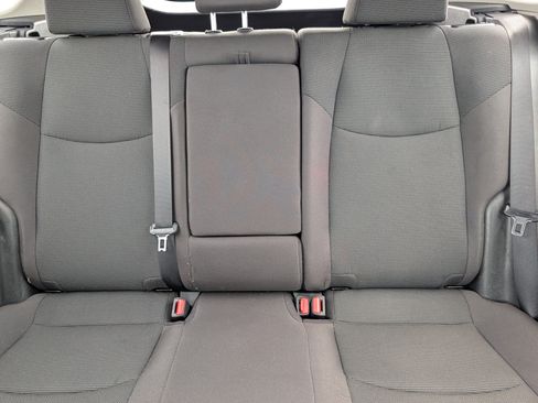 Used 2021 Toyota RAV4 LE AWD/4WD image 13