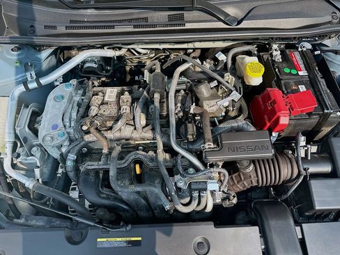 Used 2024 Nissan Sentra SR FWD image 36