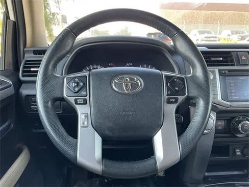 Used 2016 Toyota 4Runner SR5 Premium image 20
