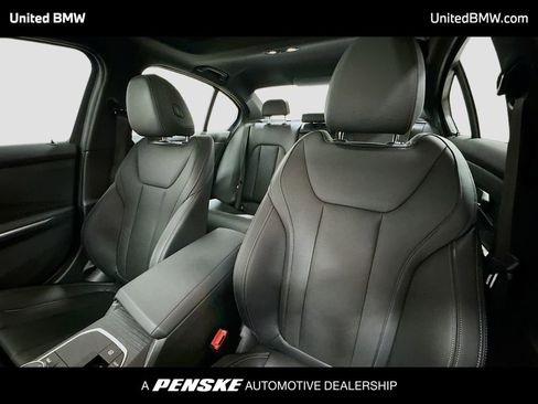 Used 2025 BMW 330i Sedan image 5