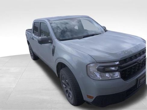 Used 2023 Ford Maverick XLT FWD image 4