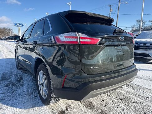 Used 2023 Ford Edge SEL w/ Convenience Package image 9