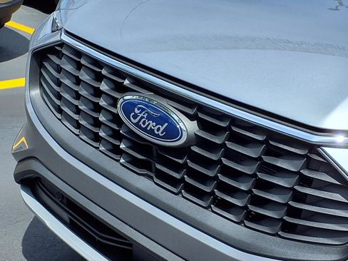 Used 2024 Ford Escape Active AWD/4WD image 29