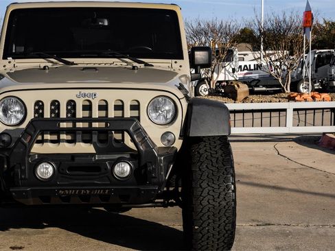 Used 2017 Jeep Wrangler Unlimited Sport w/ Quick Order Package 24S image 38