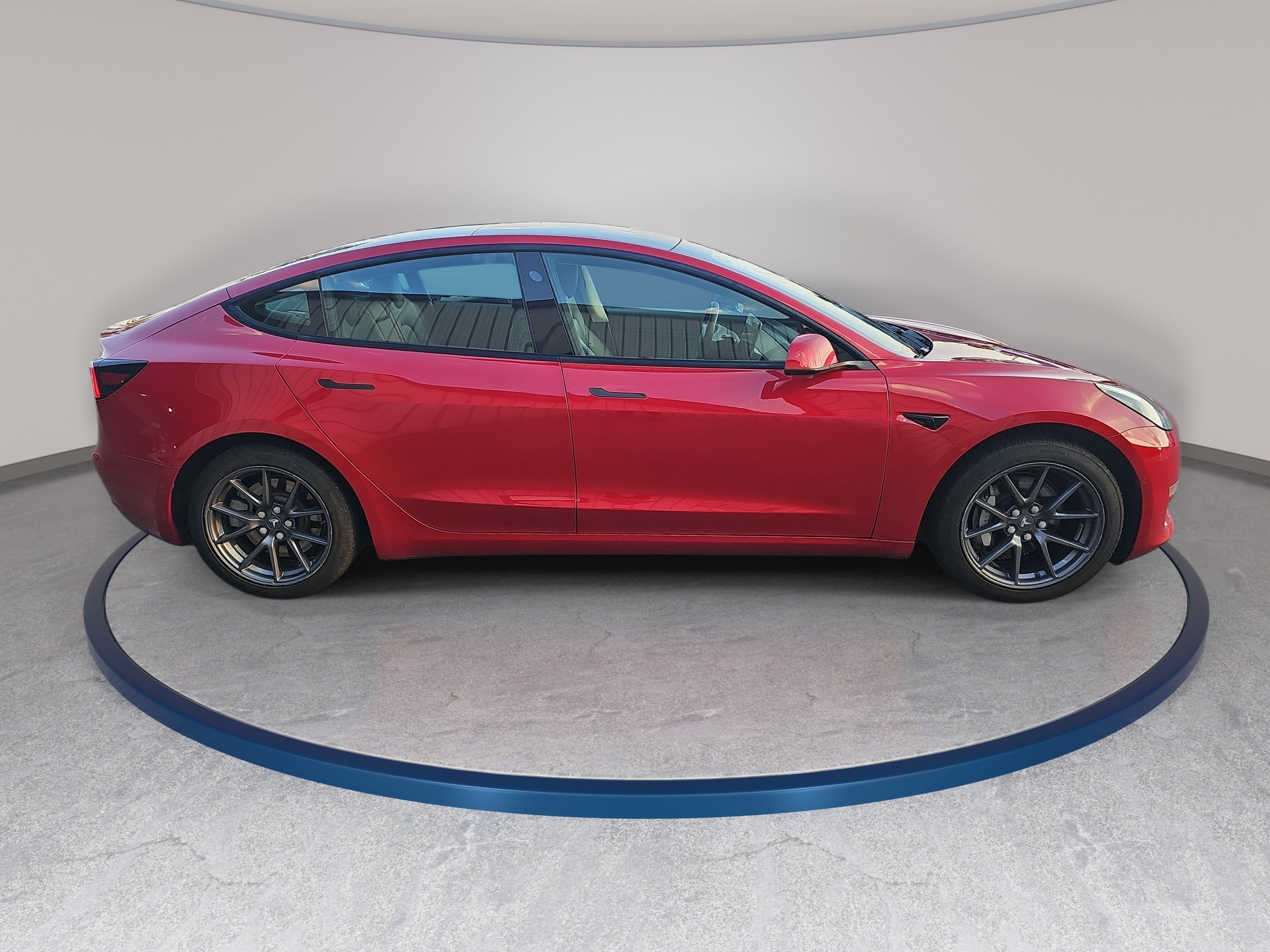 Used 2021 Tesla Model 3 Standard Range Plus RWD image 4