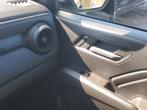 Used 2025 Chevrolet Colorado W/T image 28