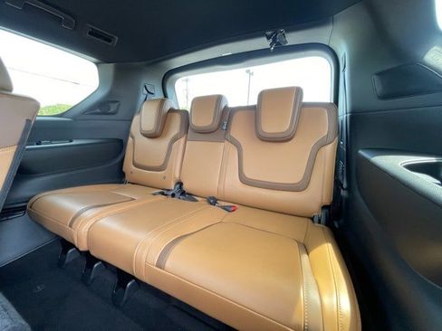 New 2025 Nissan Armada SL w/ Convenience Package image 15