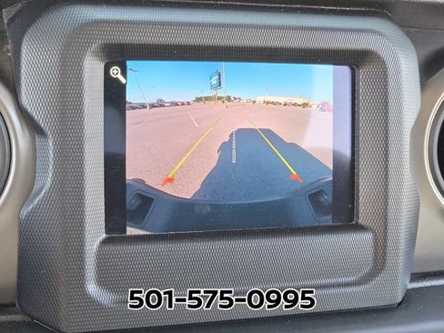 Used 2023 Jeep Gladiator Sport AWD/4WD image 26