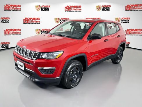 Used 2021 Jeep Compass Sport AWD/4WD image 13