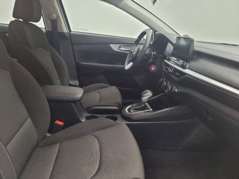Used 2024 Kia Forte LXS image 21