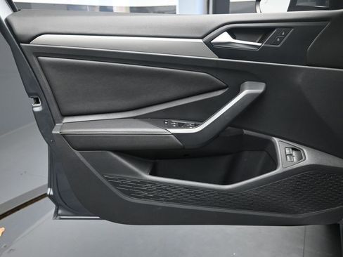 Used 2024 Volkswagen Jetta S image 19