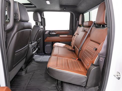Used 2024 GMC Sierra 2500 Denali Ultimate AWD/4WD image 37