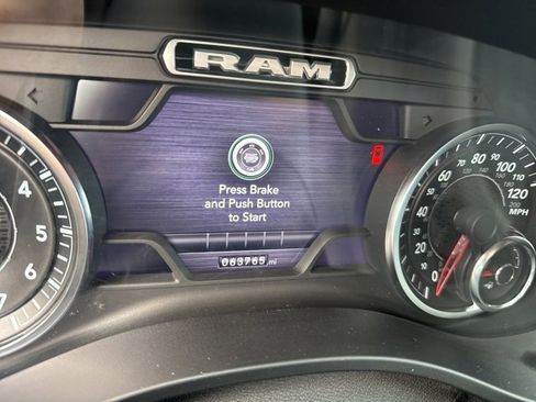 Used 2019 RAM 1500 Sport w/ Level 2 Equipment Group image 5