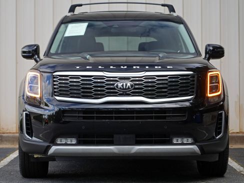 Used 2020 Kia Telluride SX w/ Towing Package FWD image 6