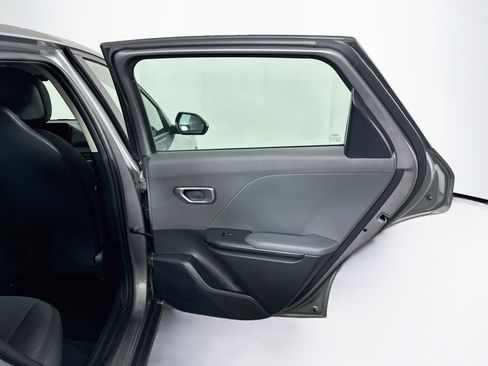 Used 2025 Kia K4 FWD image 29