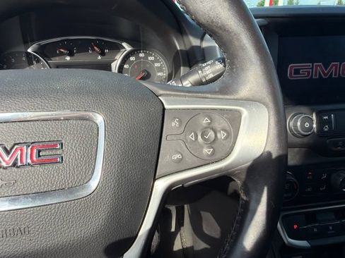 Used 2022 GMC Terrain SLT w/ Infotainment Package II AWD/4WD image 14