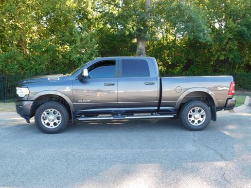 Used 2021 RAM 2500 Laramie AWD/4WD image 2