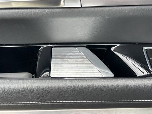 New 2026 Cadillac Vistiq Luxury image 28