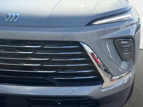 New 2027 Buick Enclave Preferred w/ Power Package FWD image 9