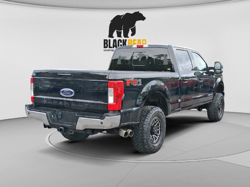 Used 2018 Ford F250 Lariat w/ Lariat Ultimate Package AWD/4WD image 3