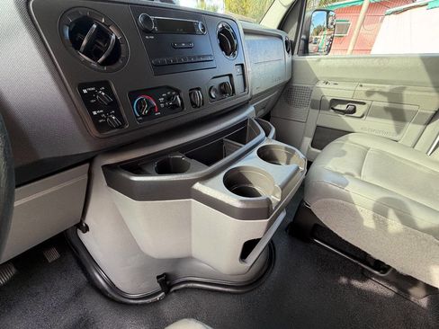 Used 2013 Ford E-350 and Econoline 350 XL w/ PWR Windows & Locks Group image 7