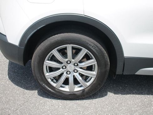 Used 2021 Cadillac XT4 Premium Luxury AWD/4WD image 31