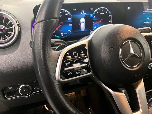 Certified 2022 Mercedes-Benz GLB 250 image 21