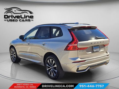 Used 2025 Volvo XC60 B5 Plus image 8