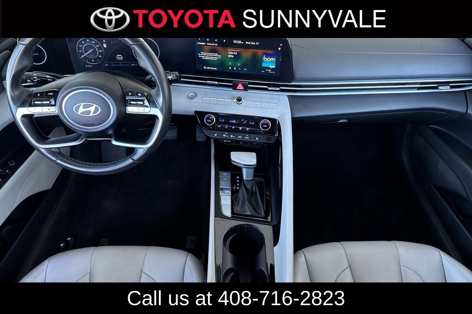 Used 2025 Hyundai Elantra Limited FWD image 4