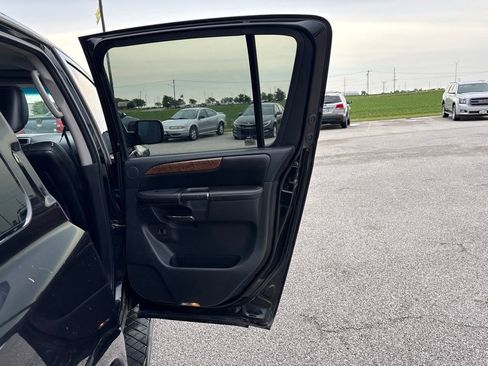 Used 2010 Nissan Armada Platinum w/ Captain Seat Pkg AWD/4WD image 12