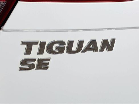 Used 2020 Volkswagen Tiguan SE AWD/4WD image 31