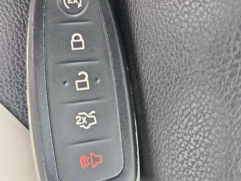 Used 2014 Ford Escape Titanium AWD/4WD image 33