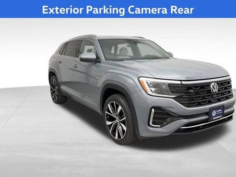 Certified 2025 Volkswagen Atlas Cross Sport SEL Premium R-Line AWD/4WD image 10